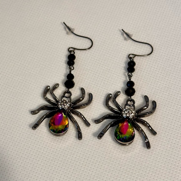 Spider Pendant Earrings with Long Dangle Design Halloween Costume Accessories - Picture 1 of 6